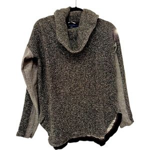 Tommy Hilfiger, Cozy cowl neck grey sweater size medium.